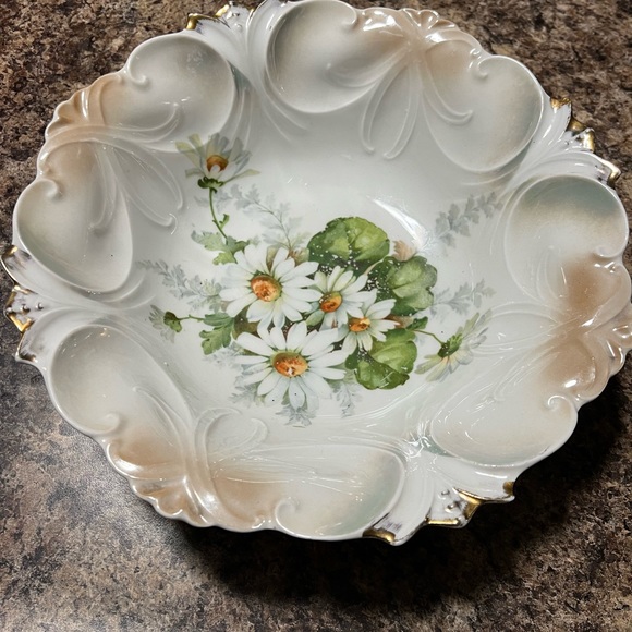 Antique German Daisy serving bowl - Picture 6 of 8